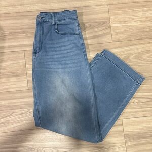 Amazon Men's Straight Fit Blue Jeans